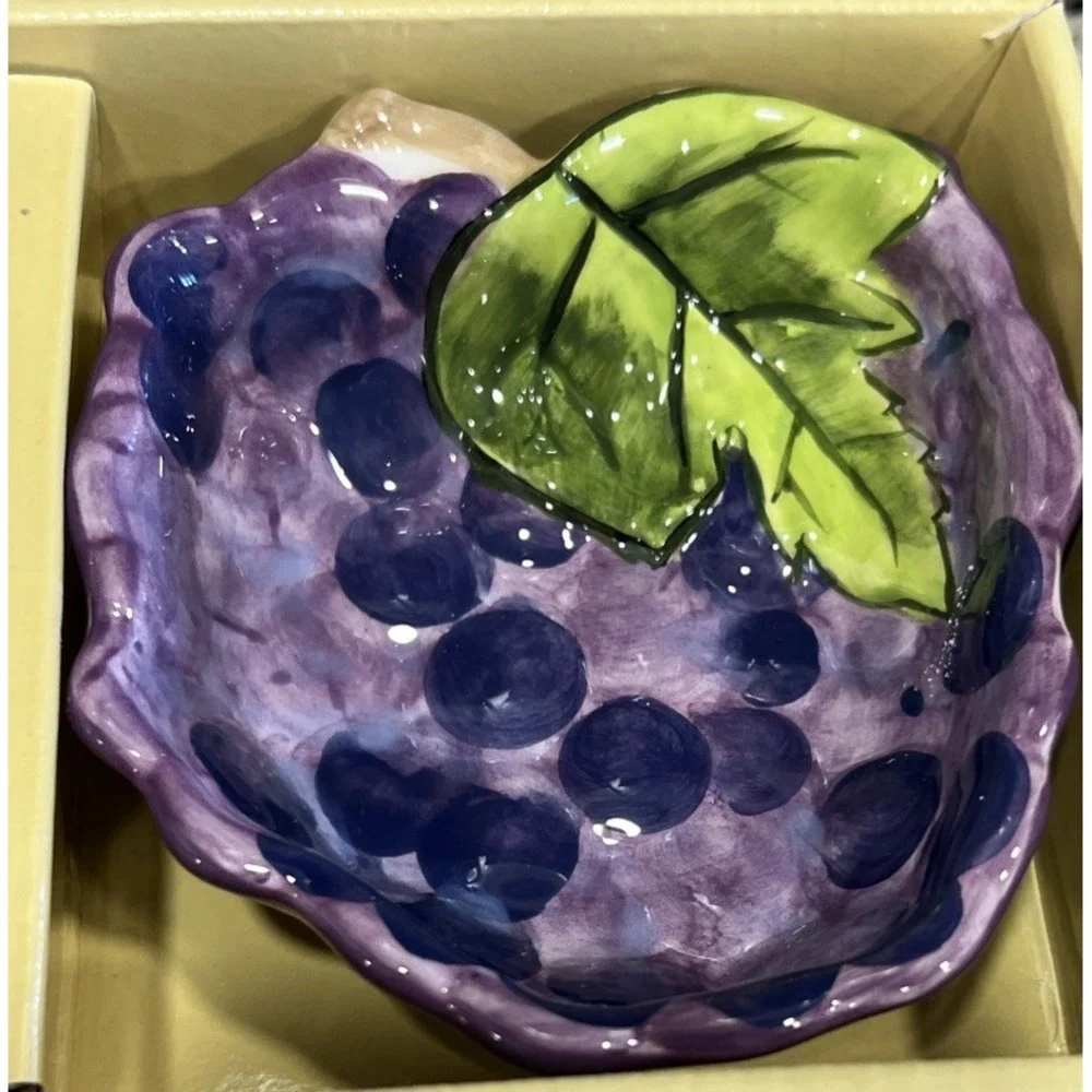 New Home Accents Ceramic‎ Fruit Shaped Bowls Pear Apple Grapes Set of 3